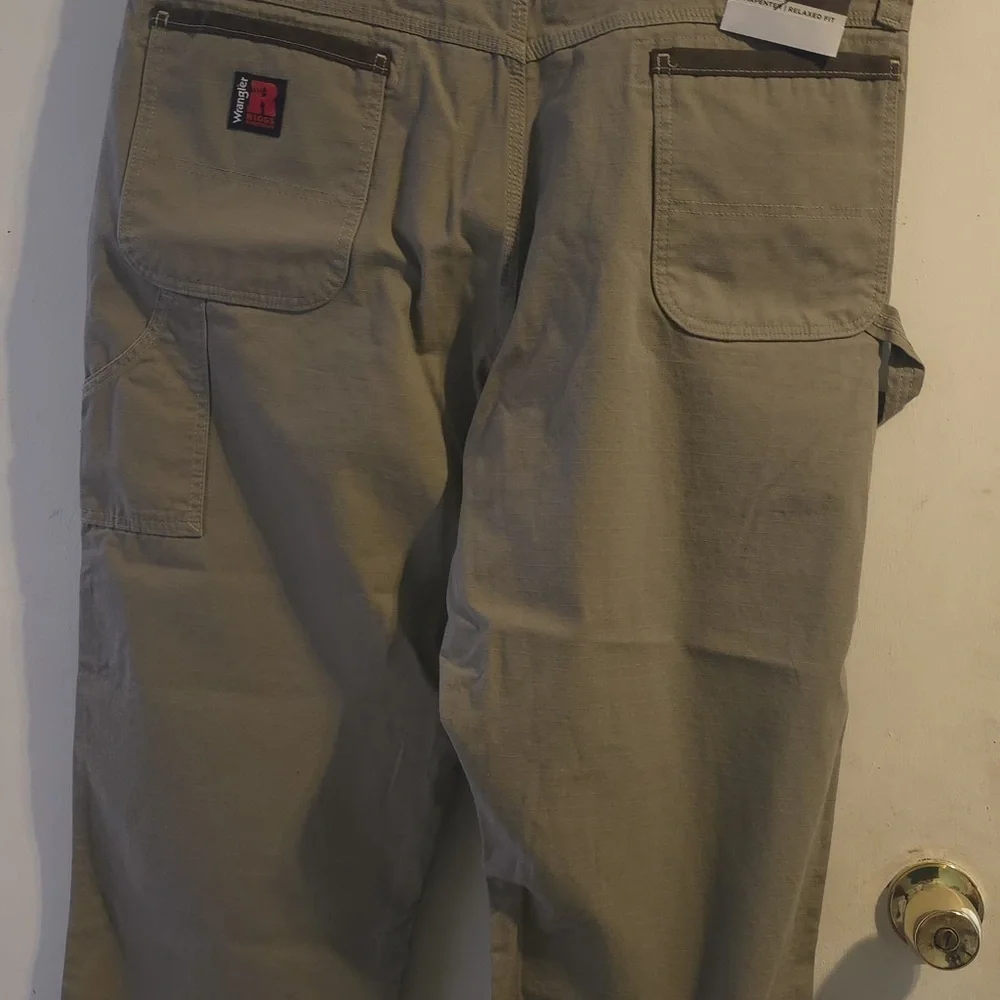 Wrangler sturdy riggs